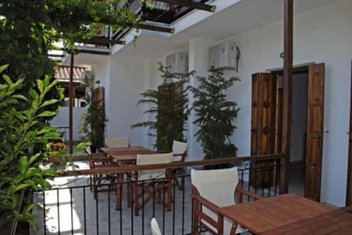 Athina Apartments Neo Klima Buitenkant foto